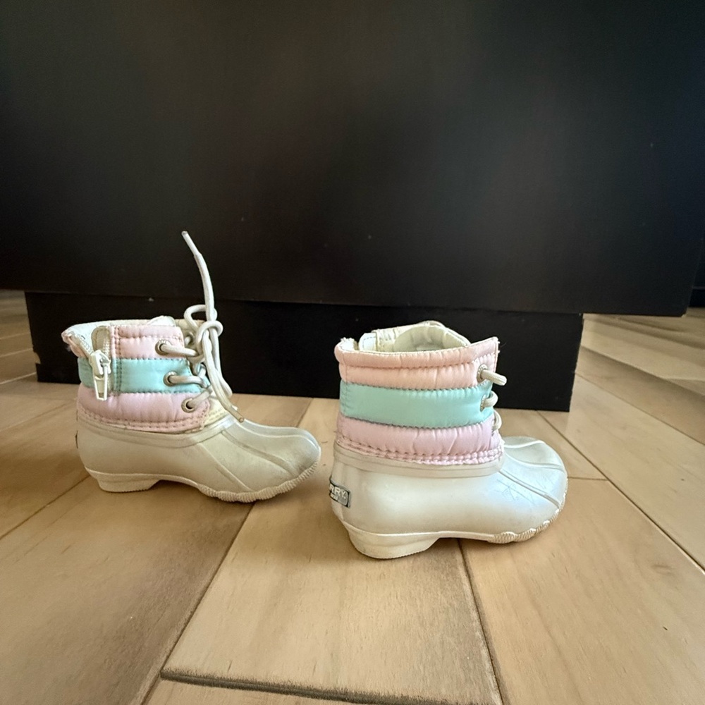 Sperry Kids Pastel Boots
